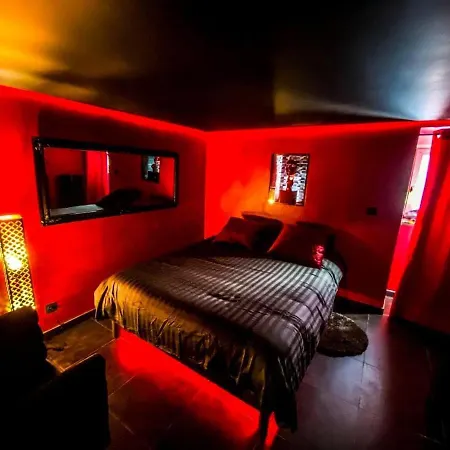 Le Rêve D’une Nuit Mystérieuse Love hôtel